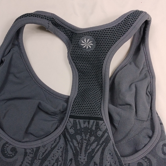 Athleta women's medium athletic top - Picture 8 of 10